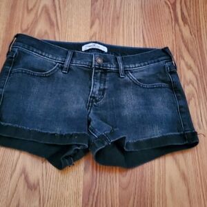 JR (5/28) Black Hollister Low Rise Shorts